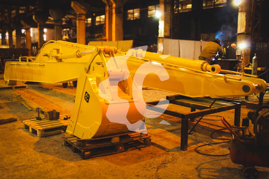 Удлиненное рабочее оборудование 18м для экскаватора Komatsu PC300-7