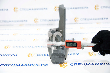 Зуб ковша левый СК-6203034 BP