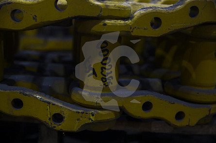 Цепь гусеничная 43L (жидкая смазка, полузвено) СК-0002385 KYT