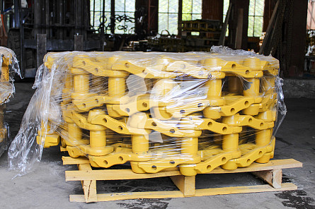 Цепь гусеничная 40L (жидкая смазка, полузвено) СК-0002063 KYT