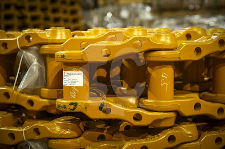 UL216K6P45 Цепь гусеничная (45 зв) для экскаватора Hitachi EX300‑5 (207-32-00140, HT369/45) CK