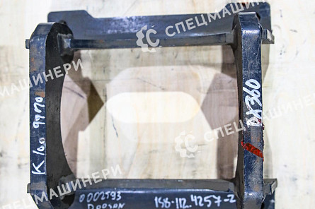 Защита катка опорного СК-0002593 DOOSAN