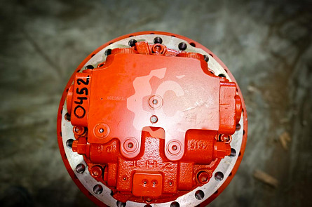 Редуктор хода в сборе с гидромотором СК-0000452 MBG