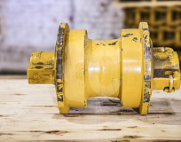 7T4102 Каток опорный однобортный на CAT D6G2-XL / CASE 2050M (6T4861, UF189C4T) HSTF