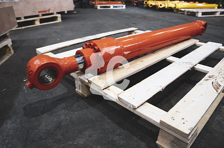 Гидроцилиндр ковша (без трубок) СК-0000854 JM Гидроцилиндр ковша (без трубок) СК-0000854 JM