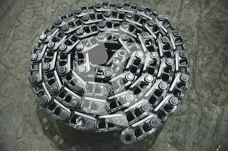 81EN-20010 Цепь гусеничная (51 зв) для экскаваторов Hyundai R260LC-9S / R250LC-7 (272-00046, 1182-00131) VTP