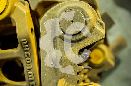 Цепь гусеничная 40L (жидкая смазка, полузвено) СК-0023745 QHD