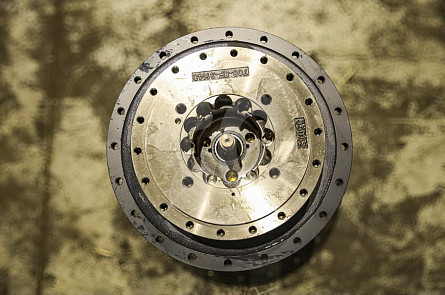 Редуктор хода без гидромотора СК-6241817 MBG