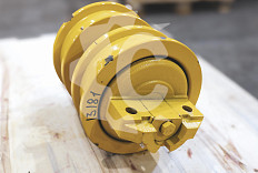 14X-30-00045 Каток опорный двубортный на Komatsu D65 / Shantui SD16 (14X-30-00092, B40650E0M00) GE