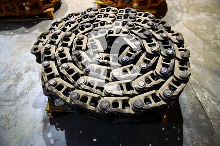 E40220A0M00051 - K1011519 Цепь гусеничная (51 зв) для экскаваторов Hitachi ZX250LCH-3 / ZX250LC-3 (ID860/51, VKM782/51HDV) BUK