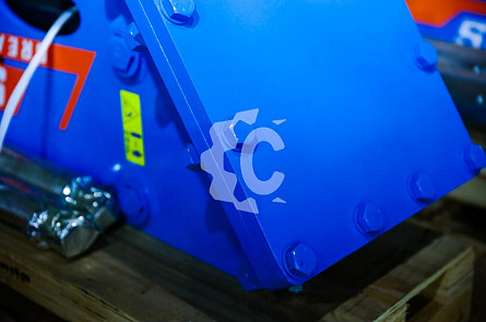 Гидромолот открытого типа Smashbreaker SB68 для экскаваторов-погрузчиков JCB 3CX / 4CX (СК-0035787)