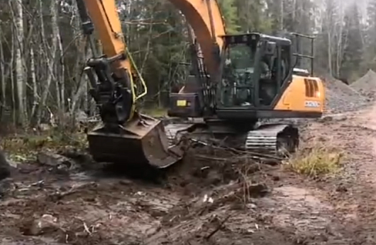 Наш профильный кубовый ковш работает в Карелии!