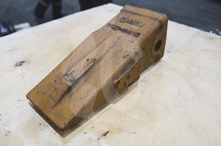 Коронка ковша стандартная СК-6263779 JJ