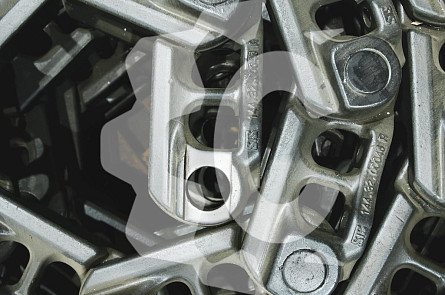 VOE14530378 Цепь гусеничная (50 зв) c Т-пальцем для экскаватора Volvo EC300DL (VOE14570110, 9145327) STS