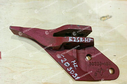 Зуб ковша правый СК-6203031 HZ