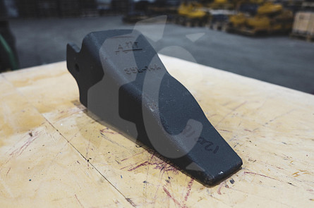 79023544 - Коронка рыхлителя СК-12018 OEM