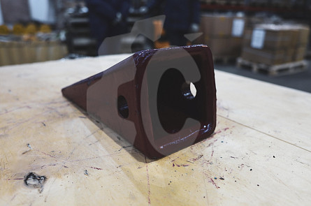 Коронка ковша стандартная СК-0002208 HZ