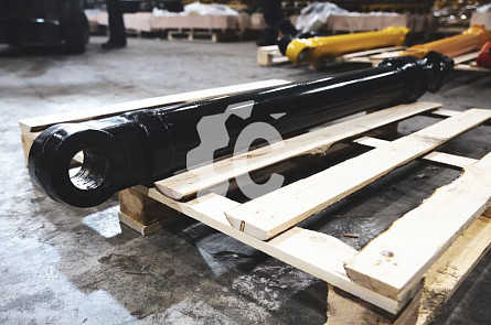 331/32602 - Гидроцилиндр ковша (без трубок) СК-34321 JM 331/32602 - Гидроцилиндр ковша (без трубок) СК-34321 JM