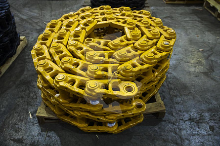 144-32-00013 - 144-32-00012 Цепь гусеничная (37 зв) для бульдозеров Komatsu D60, D65 / Shantui SD16 (8203MJ-37000, VE40650037) CH