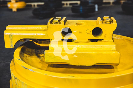 Колесо направляющее СК-27957 KYT