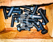 Болт СК-6143336 QHD