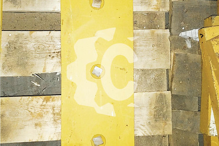 Нож отвала центральный СК-6186834 Shantui