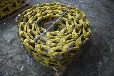 Цепь гусеничная 38L (жидкая смазка, полузвено) СК-0003326 KBJ