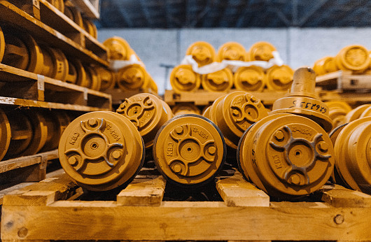 Катки опорные и поддерживающие для бульдозеров - СНИЖЕНИЕ ЦЕНЫ на 9 складах!