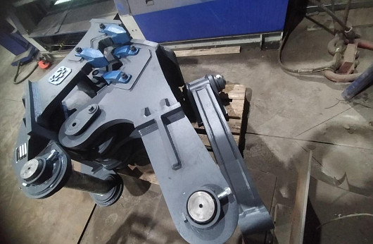 Крашер механический со сменными зубьями на работах во Владимире