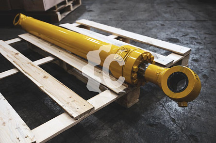 Гидроцилиндр ковша (без трубок) СК-0033866 JM Гидроцилиндр ковша (без трубок) СК-0033866 JM