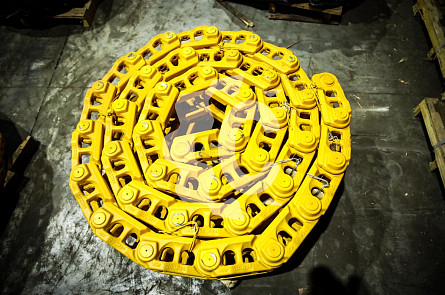 144-32-00012 - 8203MJ-37000 Цепь гусеничная (37 зв) для бульдозеров Komatsu D60, D65 / Shantui SD16 (144-32-00012, 144-32-00015) GE