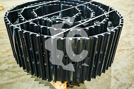 UC215B0P49600 - 216-4027 Гусеница в сборе для Caterpillar CAT 330DL / 330D / 336DL 49L 3G 600мм CH
