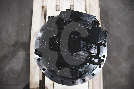 Редуктор хода в сборе с гидромотором СК-0005833 MBG