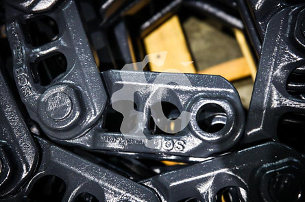 E40220A0M00051 - 9145324 Цепь гусеничная (51 зв) для экскаваторов Hitachi ZX240LC-3 / ZX240LC-5G (9098529, 9181001) SOD