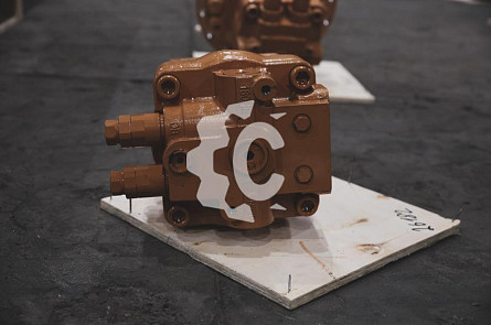 Гидромотор редуктора поворота  СК-0026182 MBG