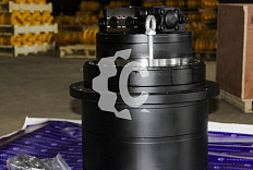 ТМ40 Бортовой редуктор хода в сборе с гидромотором для экскаваторов Hyundai R210LC-7 / R180NLC-9S (31N7-40020BG, EM140V-82/140-4) OEM