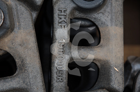 LH1075/49 - VE1569B849 Цепь гусеничная (49 зв) для экскаваторов  Hitachi ZX210LC-3 / Volvo EC210C NLC (E40208C0M00049, KM782/49) HKF