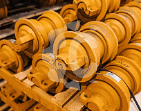 14X-30-00093 Каток опорный двубортный на Komatsu D65P-12 / Shantui SD16F (14X-30-00090, 14X-30-00136) STF