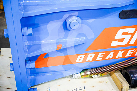 Гидромолот Smashbreaker SB155   для Hitachi ZX330