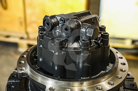 Редуктор хода в сборе с гидромотором СК-0002325 MBG