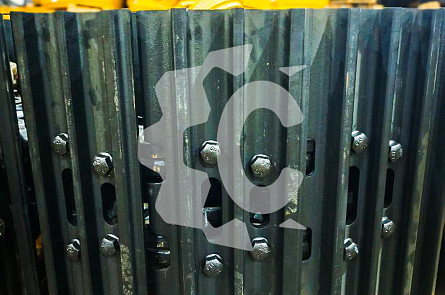 UC215B0P49600 - 216-4027 Гусеница в сборе для Caterpillar CAT 330DL / 330D / 336DL 49L 3G 600мм CH
