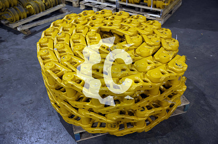 8E9037 - Цепь гусеничная 45L (жидкая смазка, полузвено под рядный башмак) СК-0025049 STF