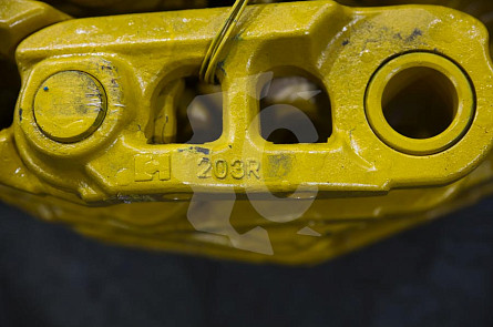 144-32-00013 - 144-32-00012 Цепь гусеничная (37 зв) для бульдозеров Komatsu D60, D65 / Shantui SD16 (8203MJ-37000, VE40650037) CH