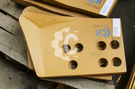 Нож отвала левый СК-6200949 SUN