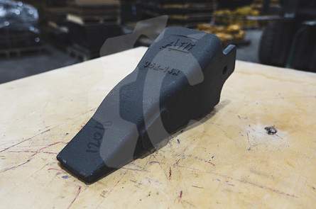 79023544 - Коронка рыхлителя СК-12018 OEM