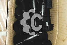 Болт с гайкой башмака M24*1,5*79 СК-0002755 QHD