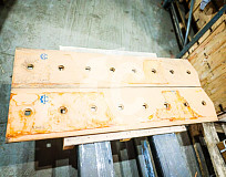 Нож отвала центральный СК-4829922 STR