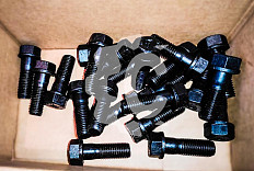 Болт СК-6318466 QHD