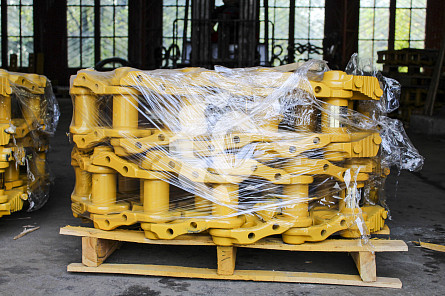 Цепь гусеничная 39L (жидкая смазка, полузвено) СК-0002059 KYT