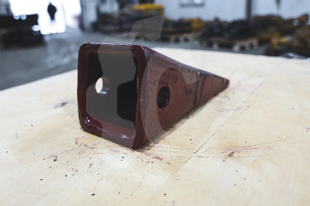 Коронка ковша стандартная СК-0002208 HZ